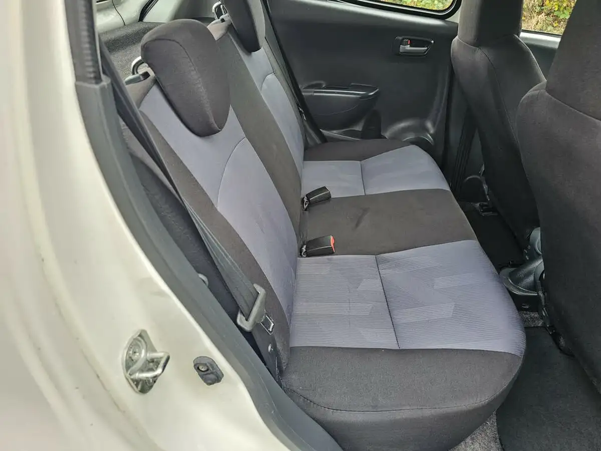 2015-suzuki-alto-10-sz-big-9