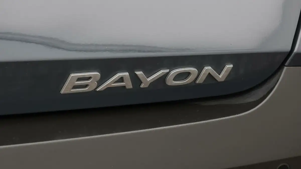 2022-hyundai-bayon-10-t-gdi-se-connect-big-20