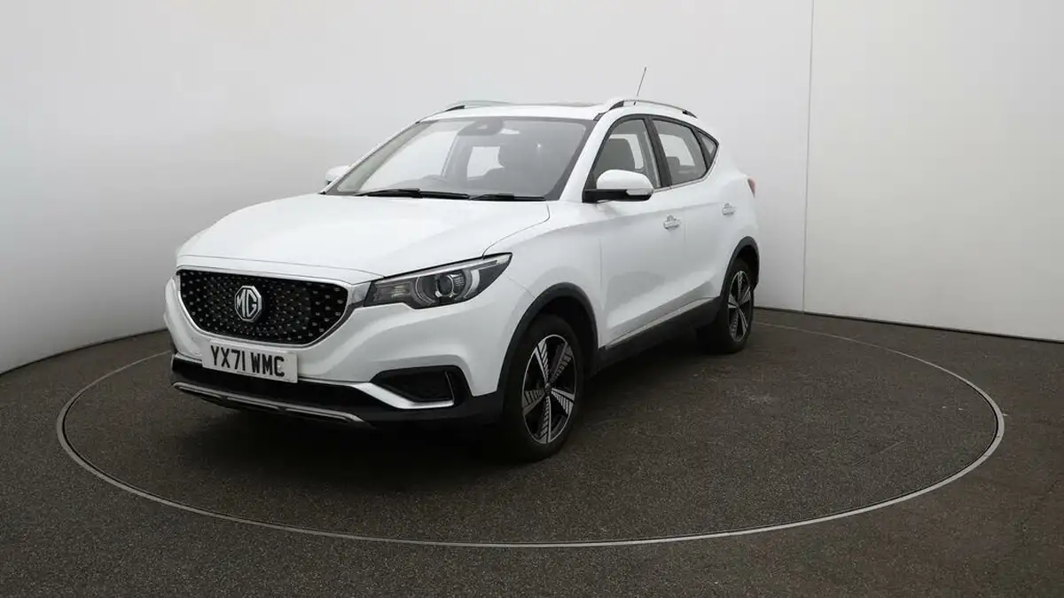 2021-mg-zs-suv-e-exclusive-ev-big-36