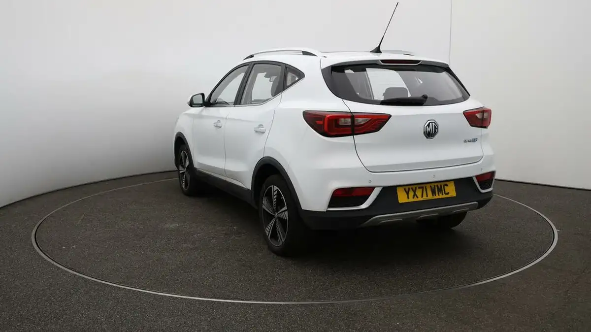2021-mg-zs-suv-e-exclusive-ev-big-60