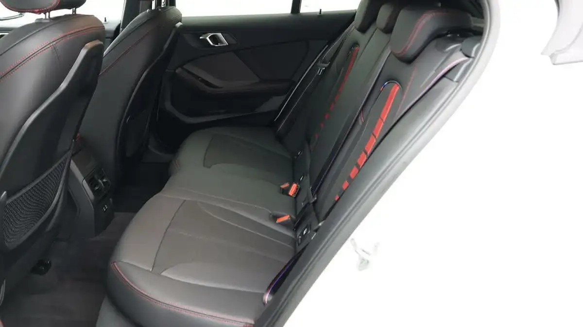 2024-bmw-1-series-20-128ti-lcp-big-15