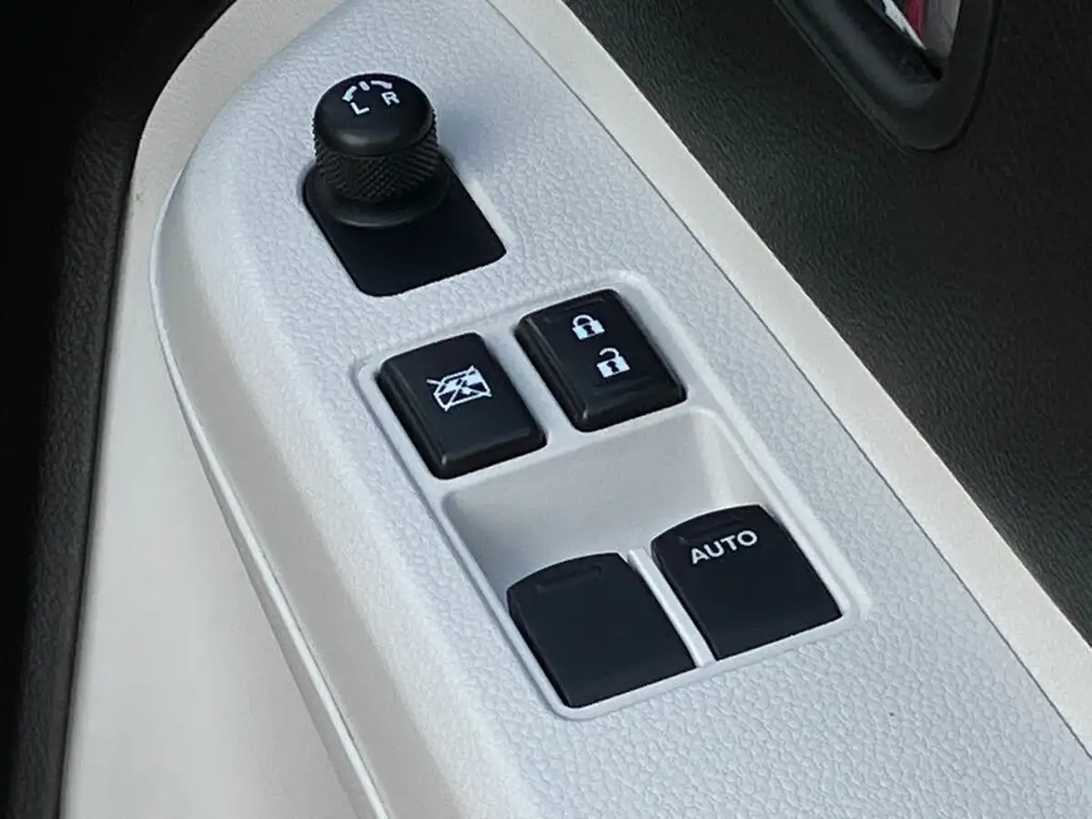 2019-suzuki-ignis-12-dualjet-sz-t-big-20