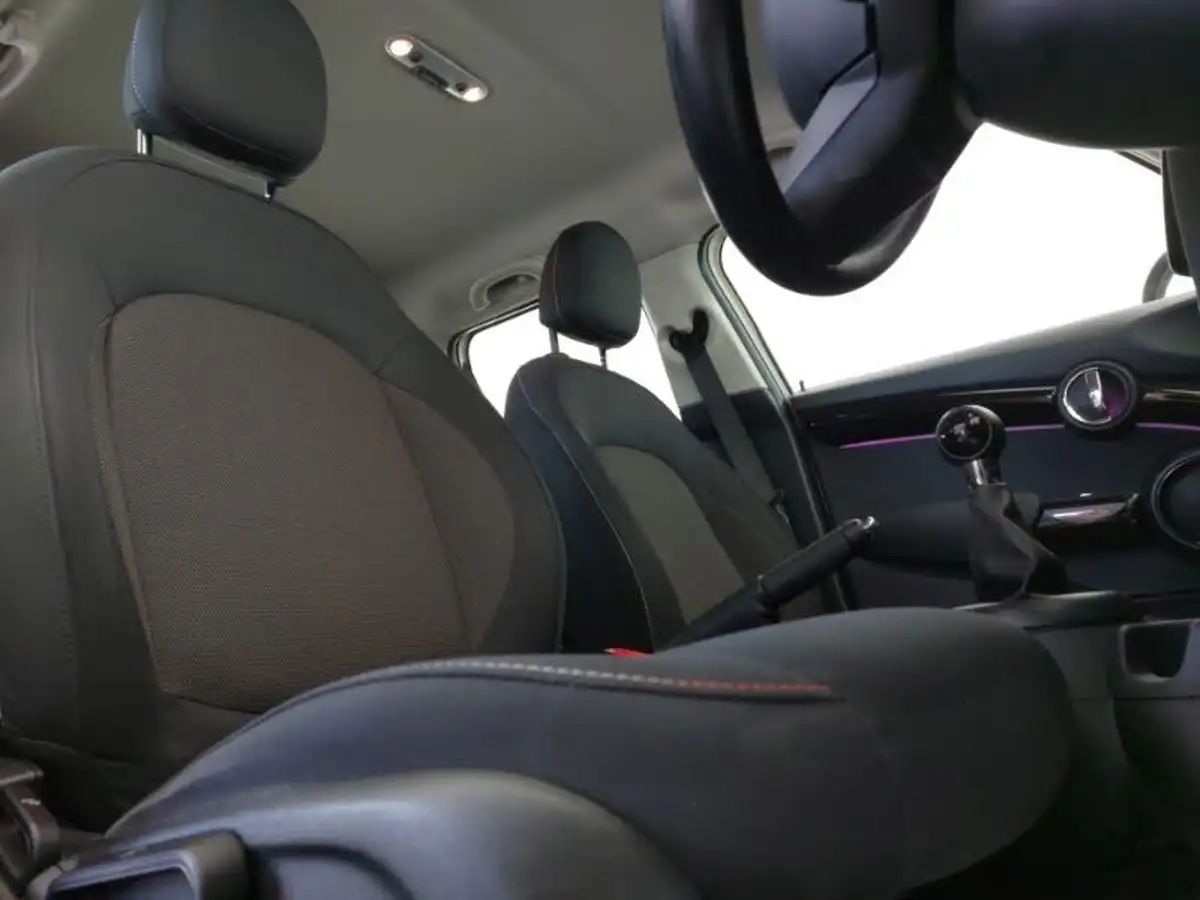 2022-mini-cooper-15-cooper-classic-hatchback-5d-big-18