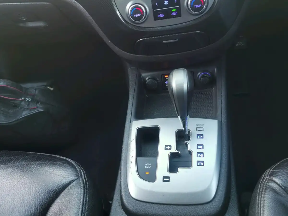 2010-hyundai-santa-fe-22td-premium-7st-auto-big-14