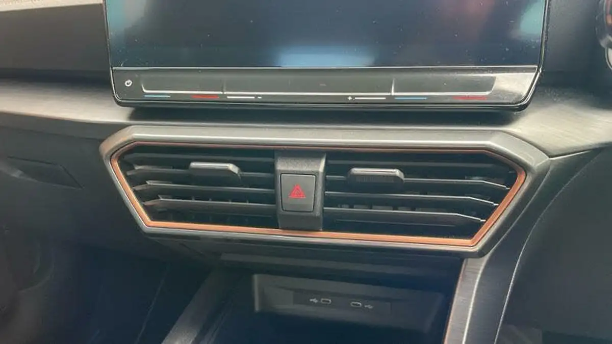 2022-cupra-formentor-15-tsi-v2-dsg-big-16