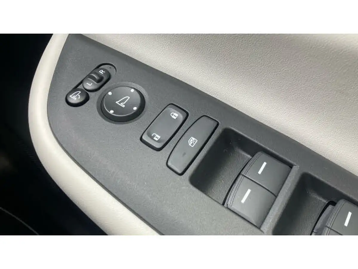 2020-honda-jazz-15-i-mmd-ex-big-12