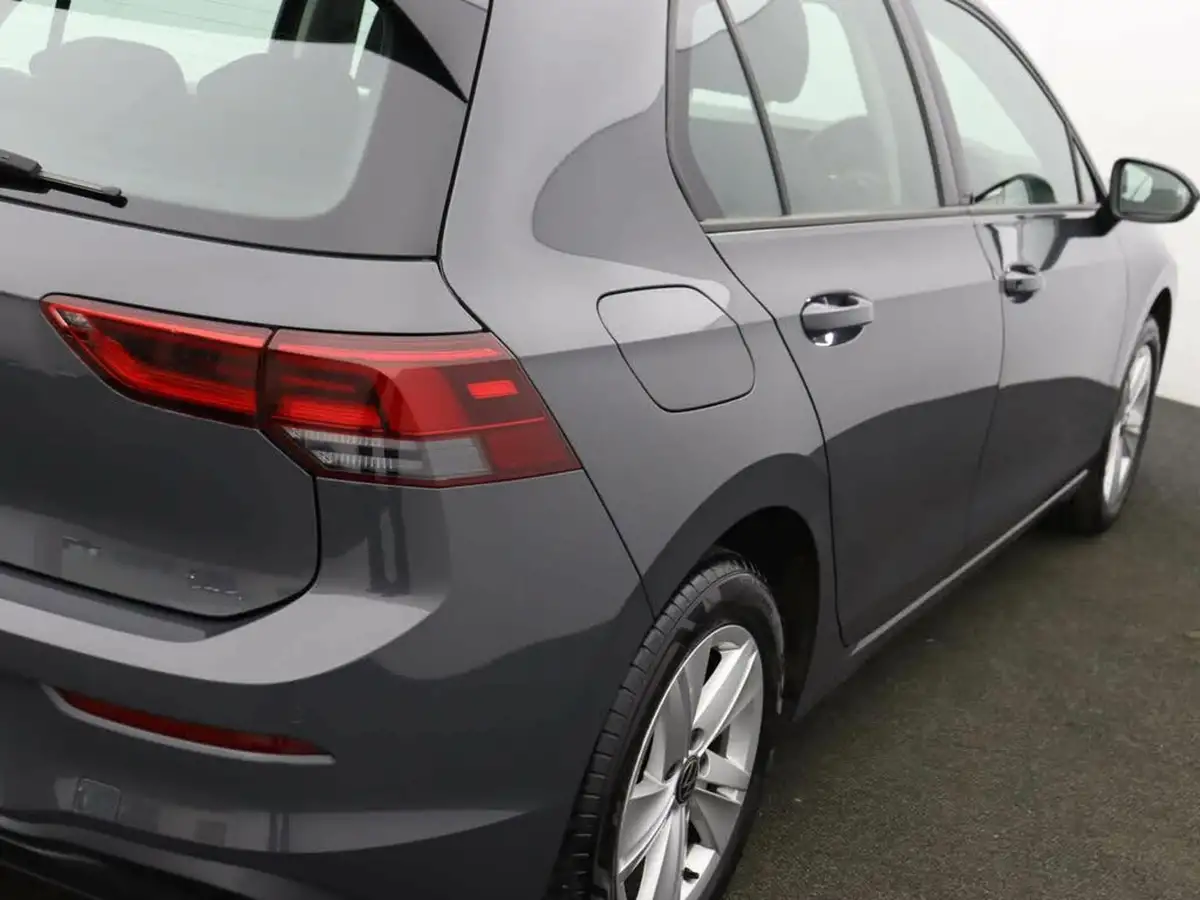 2021-volkswagen-golf-10-tsi-life-hatchback-big-53