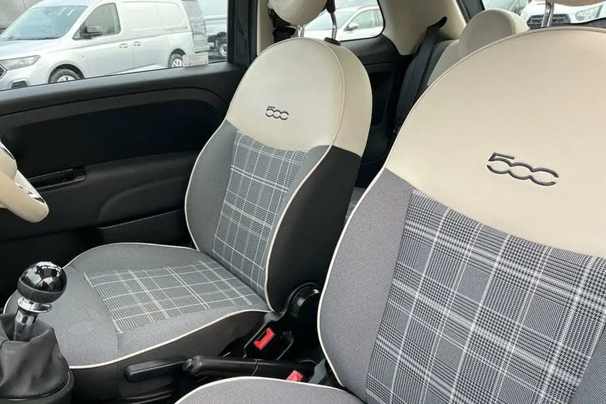 2019-fiat-500-12-lounge-ss-big-18