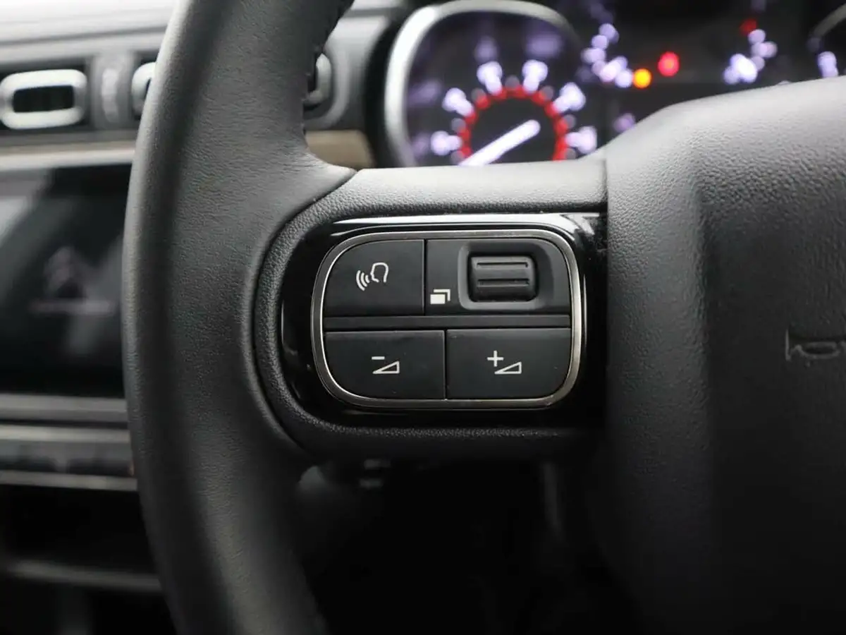 2023-citroen-c3-12-puretech-shine-plus-110ps-ss-big-24