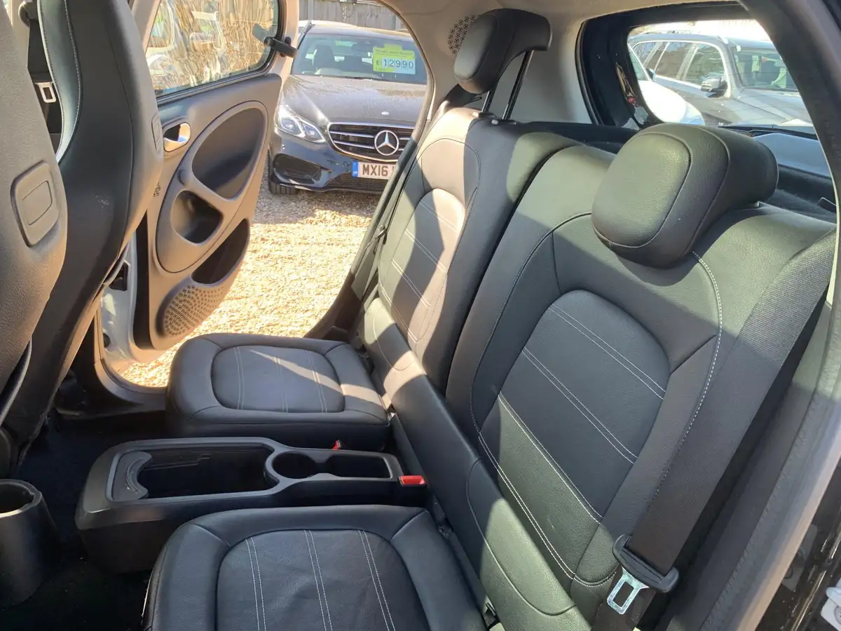 2016-smart-forfour-10-prime-71bhp-premium-plusss-big-37