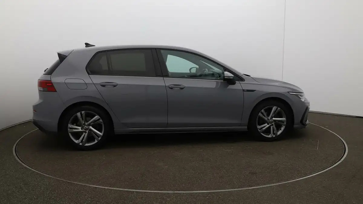 2022-volkswagen-golf-15-tsi-r-line-150ps-hatchback-big-8