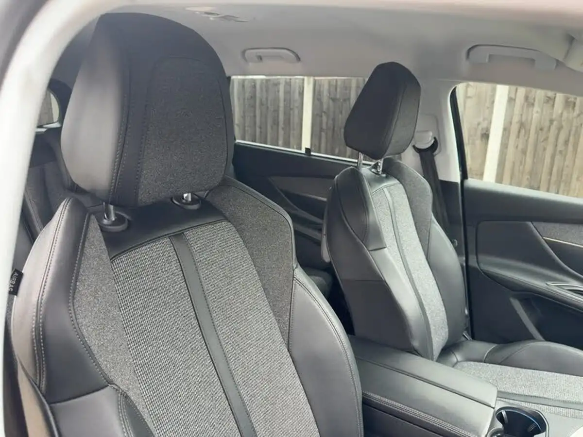 2019-peugeot-5008-suv-16-puretech-allure-big-25