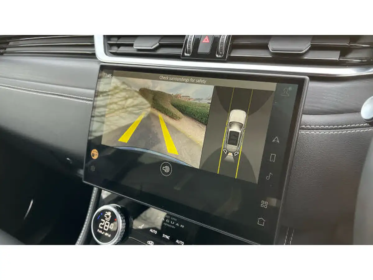2024-jaguar-f-pace-20-d200-r-dynamic-hse-black-big-11