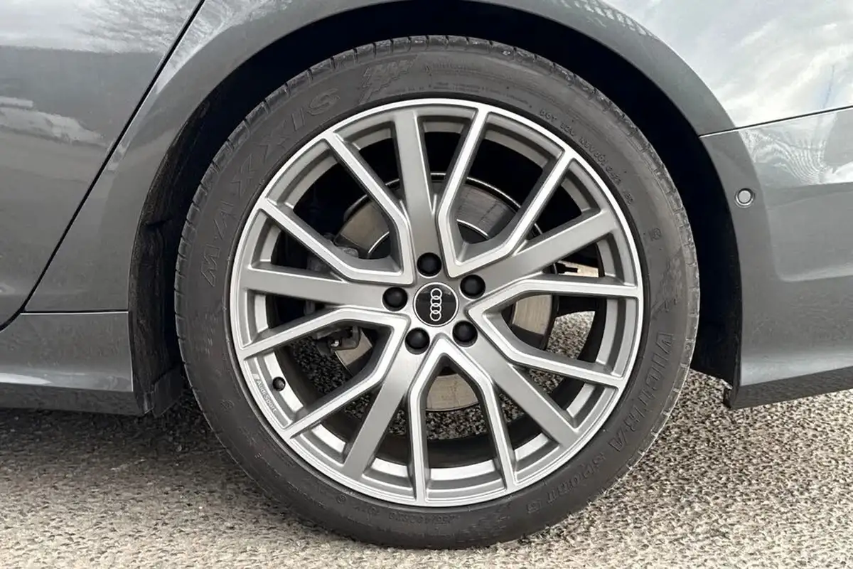 2021-audi-a6-avant-30-50-tdi-black-edition-big-11