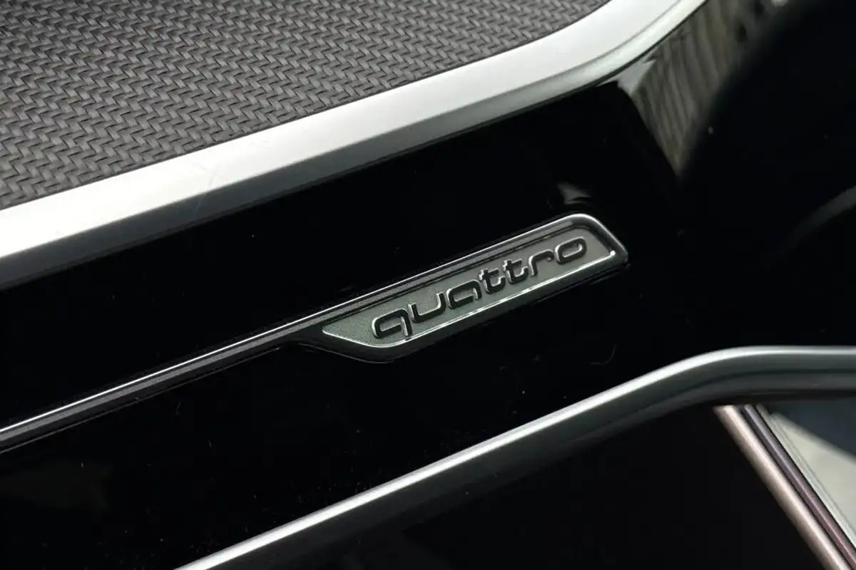 2021-audi-a6-avant-30-50-tdi-black-edition-big-35