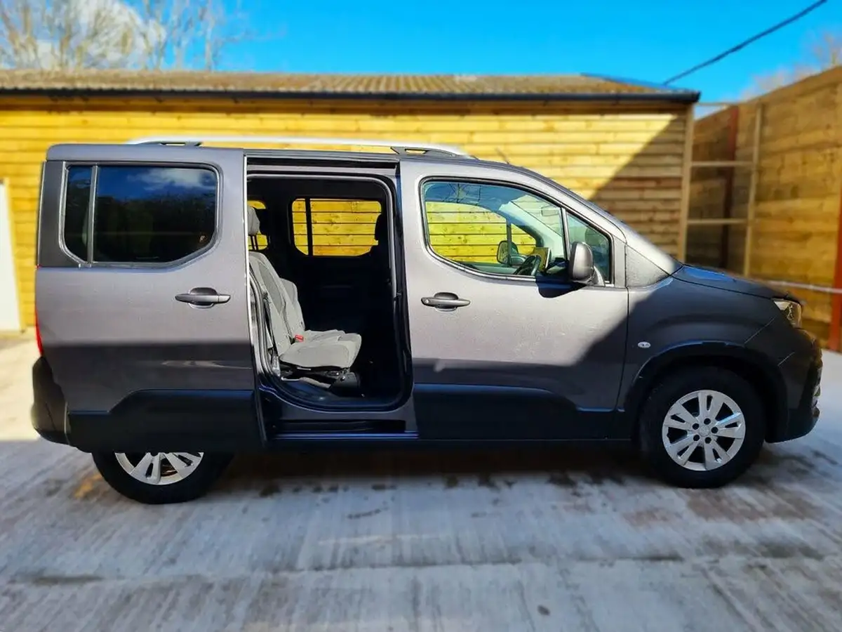 2019-peugeot-rifter-15-bluehdi-allure-100bhp-standard-big-9