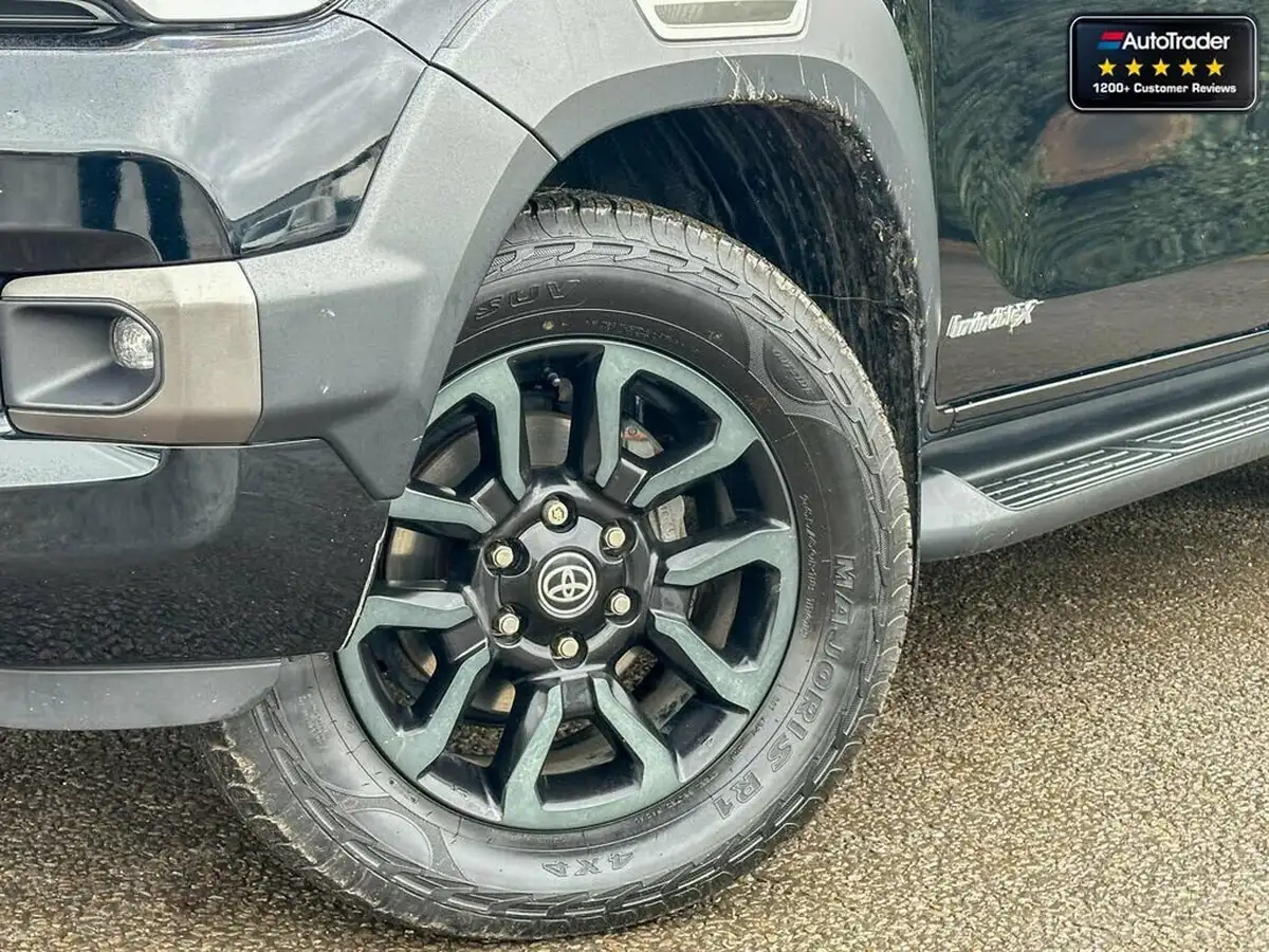 2022-toyota-hi-lux-28d-4d-invincible-x-204hpeu6d-2755cc-auto-big-7