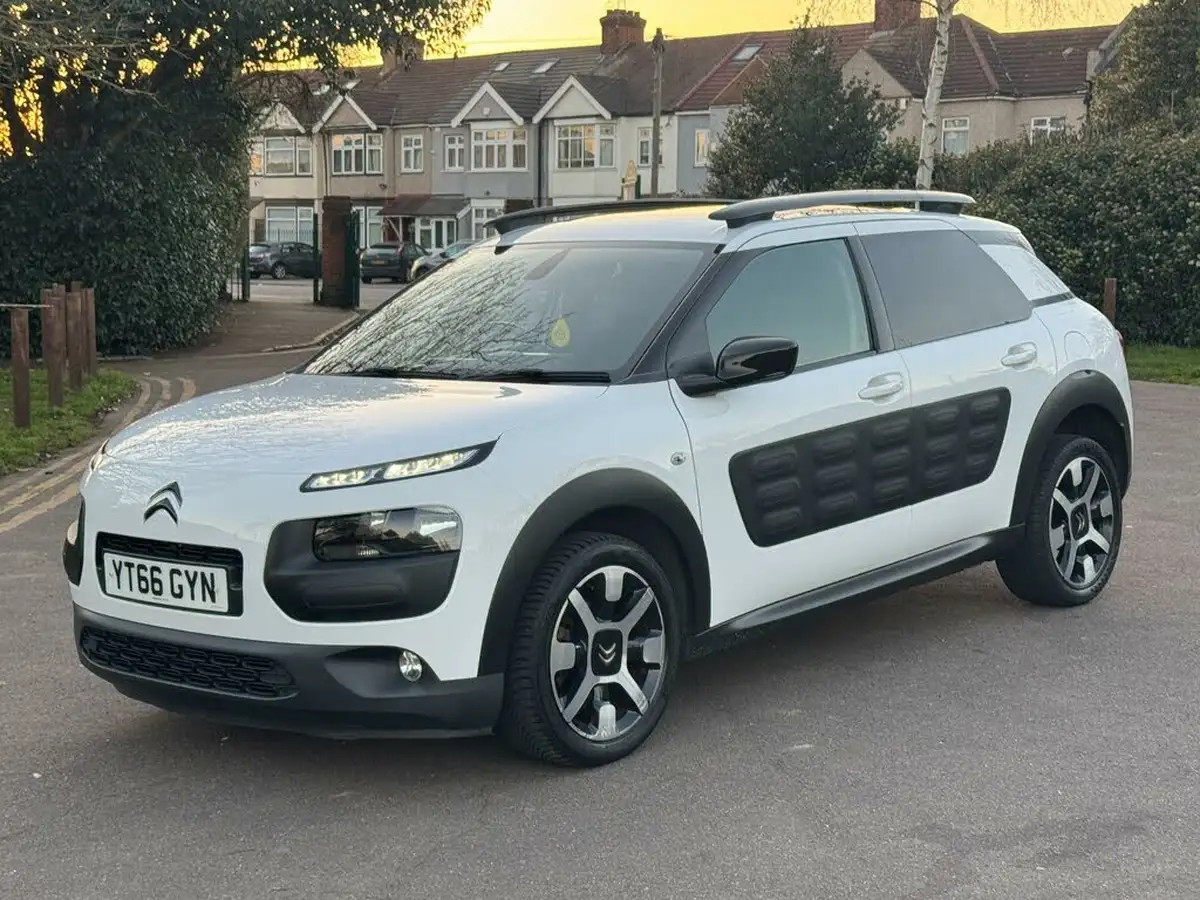 2016-citroen-c4-cactus-16bluehdi-flair-edition-ss-etg6-big-5