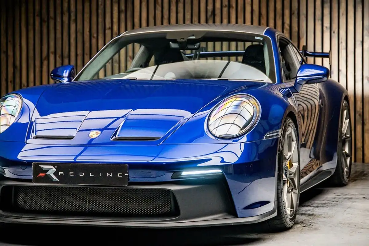 2022-porsche-911-40-gt3-rwd-big-12