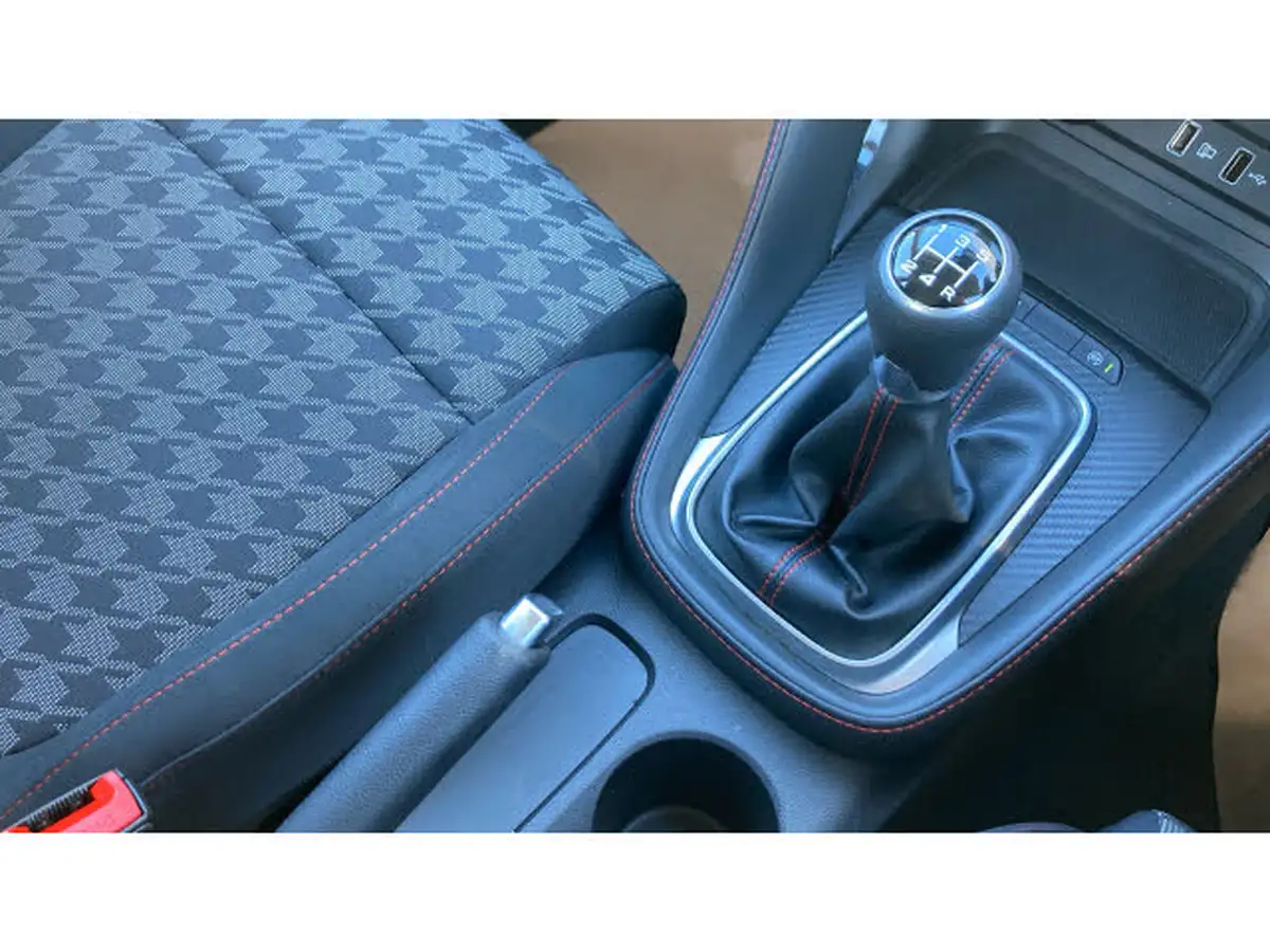 2021-mg-zs-suv-15-vti-tech-excite-big-35