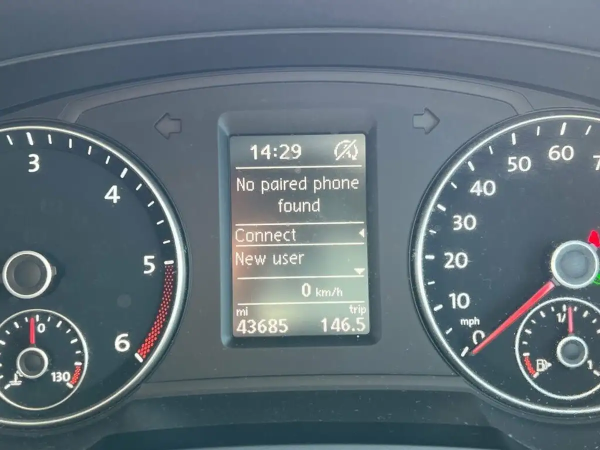 2015-volkswagen-sharan-20tdi-se-140ps-bluemotion-tech-ss-dsg-big-8