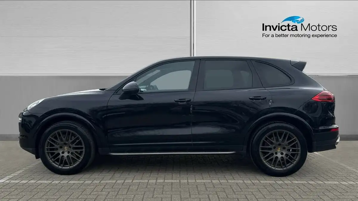 2018-porsche-cayenne-30td-diesel-platinum-edition-big-10