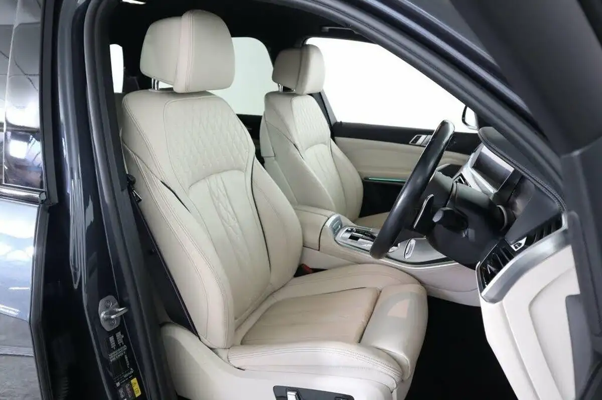 2021-bmw-x5-30-xdrive-45e-m-sport-big-39