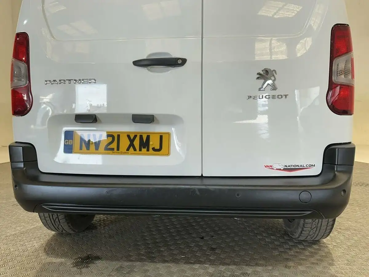 2021-peugeot-partner-15-bluehdi-1000-professional-100ps-eu6dt-panel-big-27
