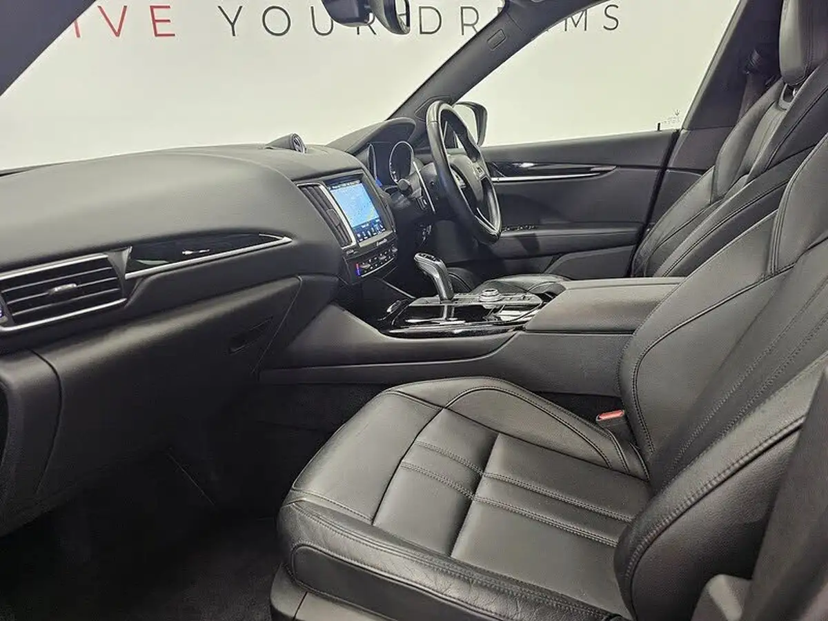 2021-maserati-levante-30-gransport-big-5