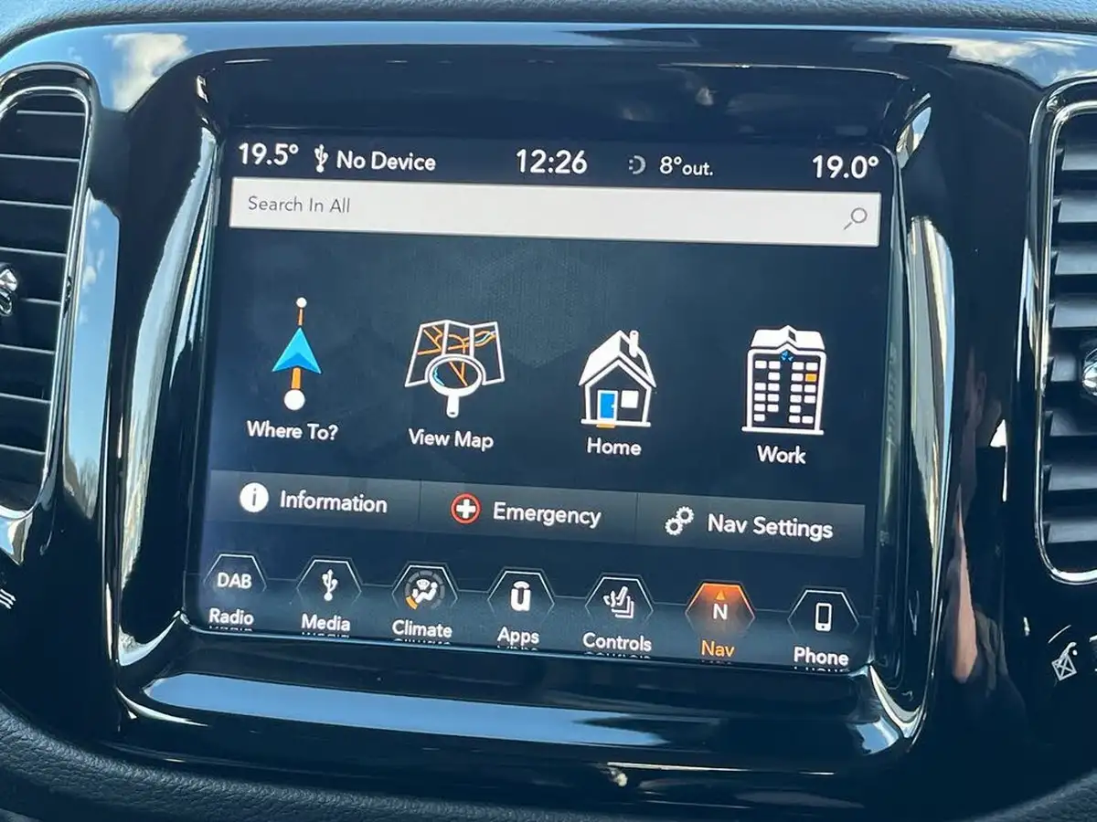 2020-jeep-compass-14-multiair-ii-night-eagle-big-19
