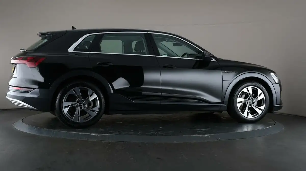 2020-audi-e-tron-50e-sport-big-63