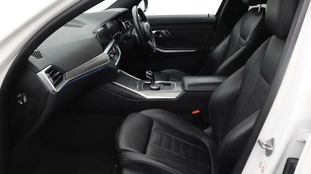 2020-bmw-3-series-20-320i-m-sport-tu-saloon-4d-big-14