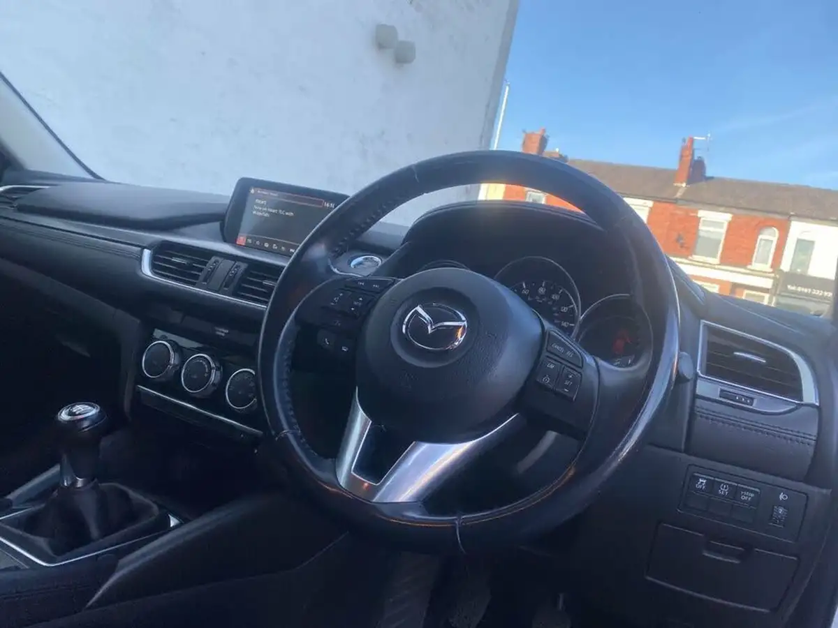 2016-mazda-mazda6-20-se-nav-big-8