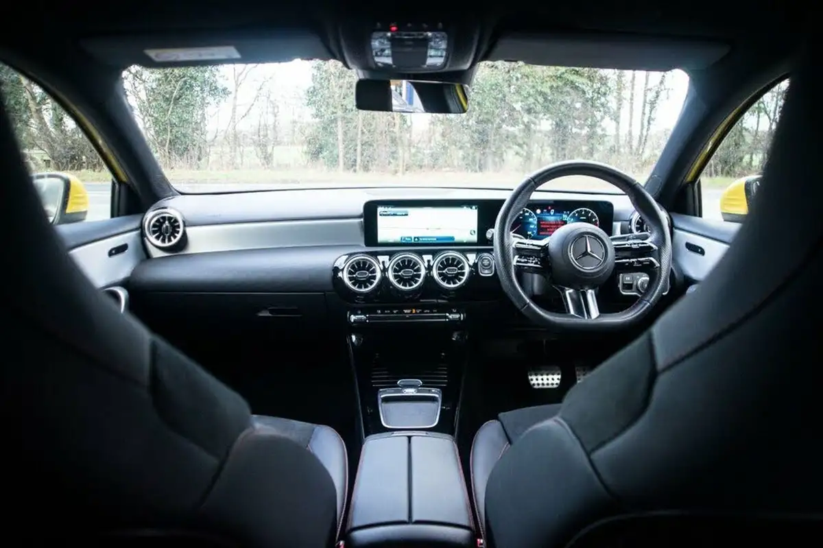 2023-mercedes-benz-a-class-13-a200-amg-line-executive-hatchback-5d-big-2
