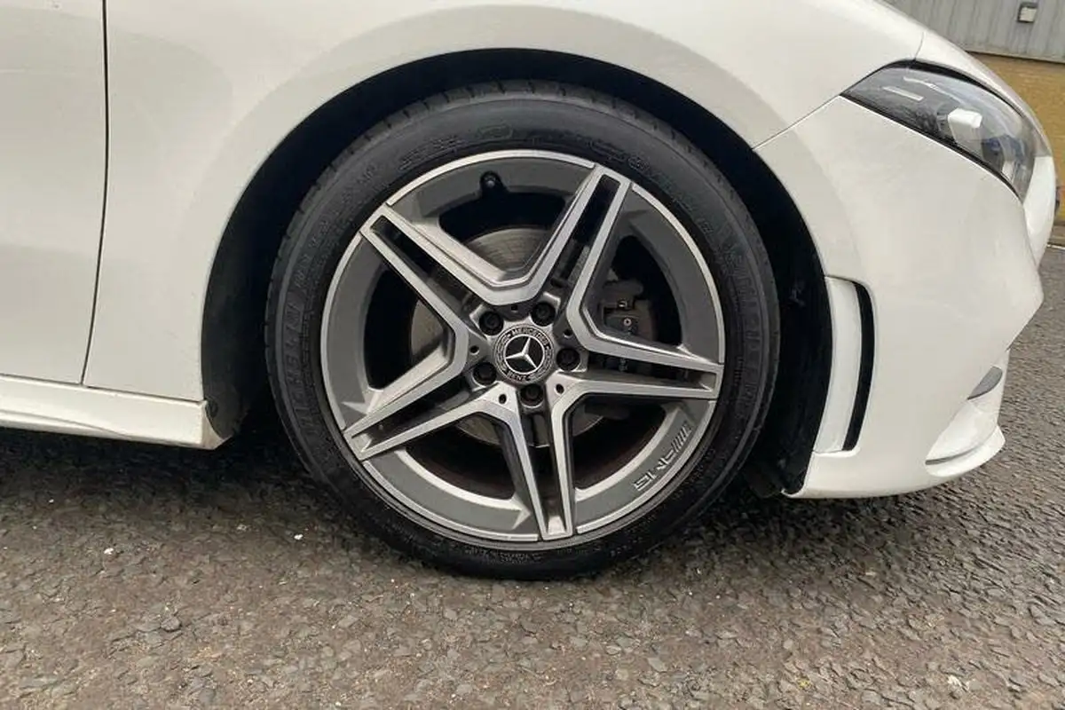 2019-mercedes-benz-a-class-13-a180-amg-line-hatchback-5d-big-7