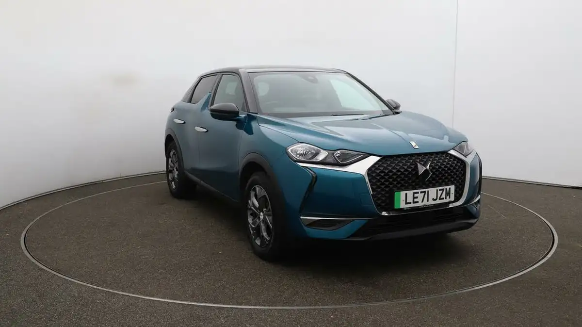 2022-ds-ds-3-crossback-e-tense-bastille-big-34