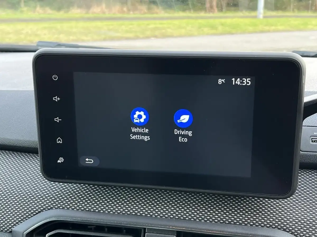 2021-dacia-sandero-10-tce-comfort-90bhp-big-19