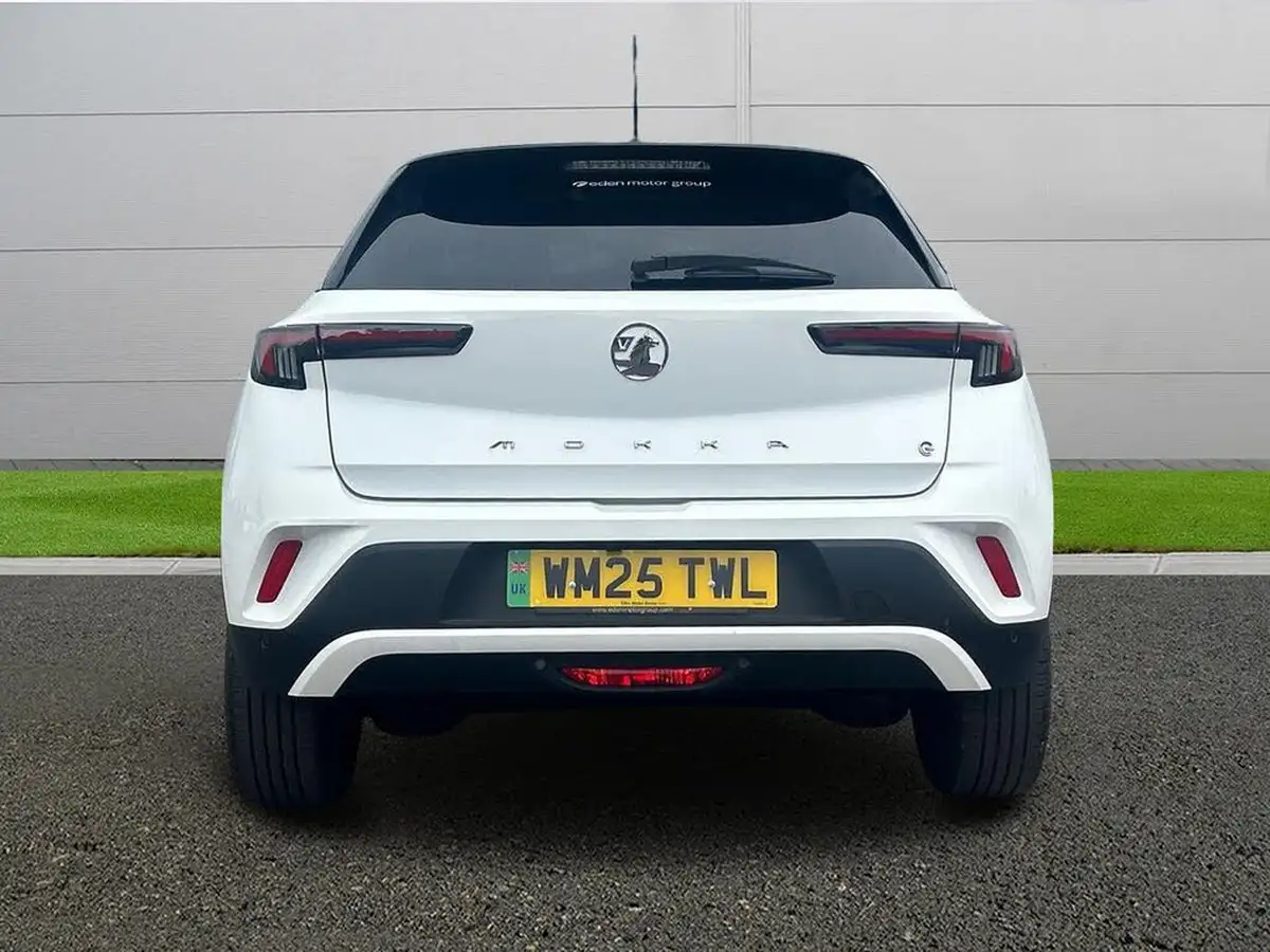 2024-vauxhall-mokka-e-griffin-big-5