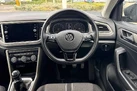 2020-volkswagen-t-roc-10-tsi-se-115ps-small-13