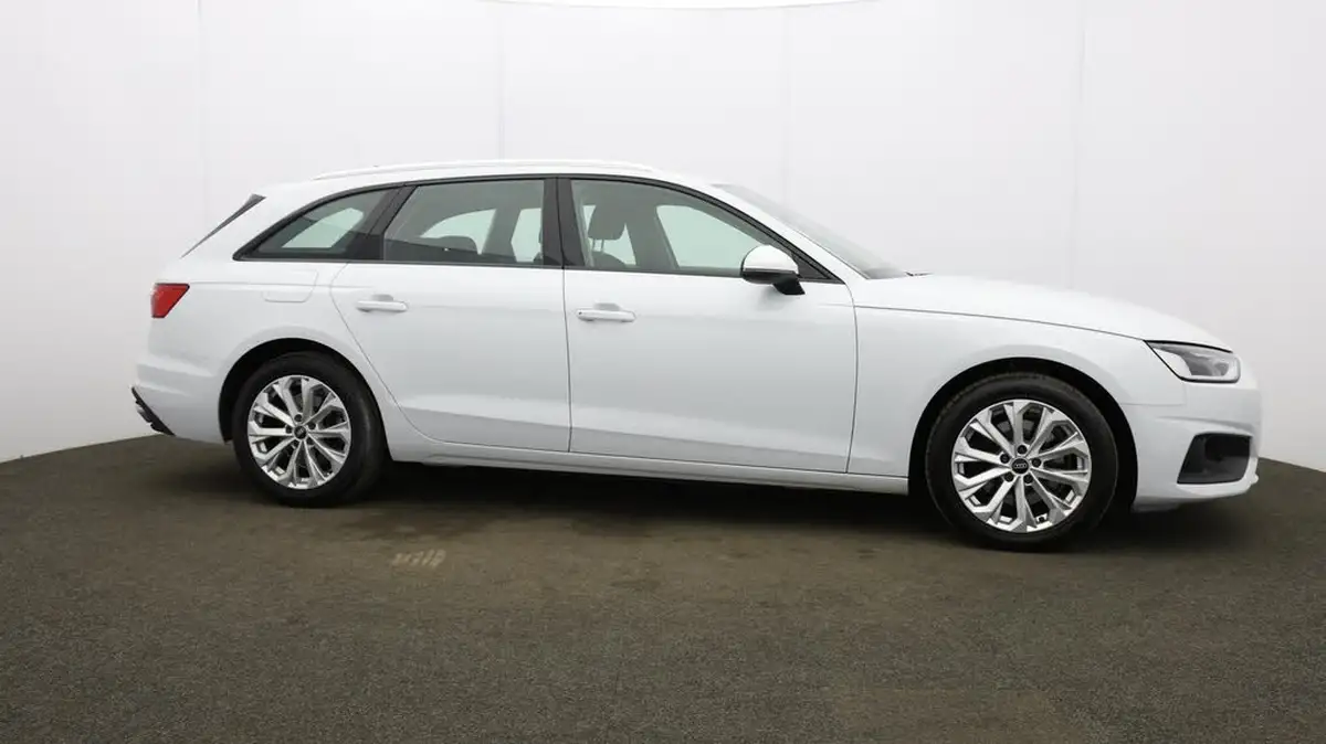2022-audi-a4-avant-20-35-tfsi-technik-s-tronic-big-47