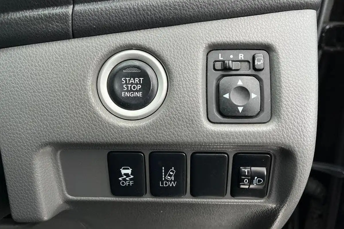 2019-mitsubishi-l200-24di-d-barbarian-eu6b-auto-big-17