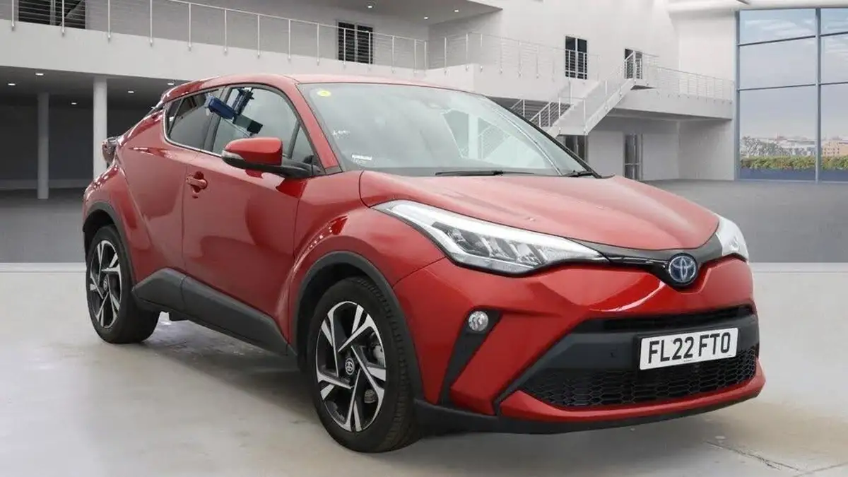 2022-toyota-c-hr-18-vvt-i-design-big-0