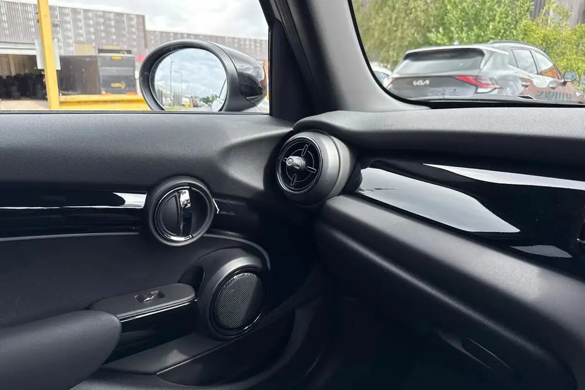 2022-mini-cooper-15-cooper-sport-hatchback-5d-big-32