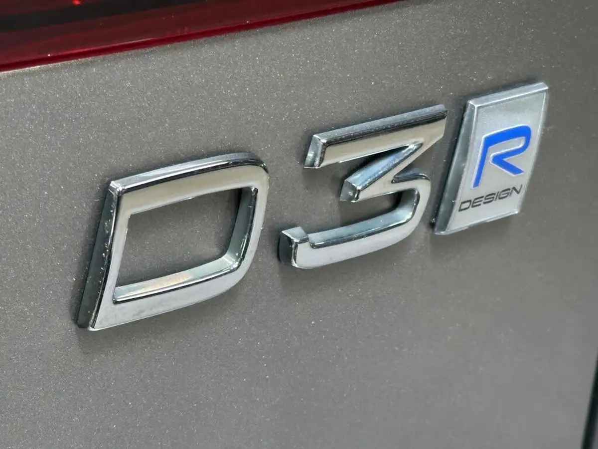 2019-volvo-v60-20td-d3-r-design-big-22