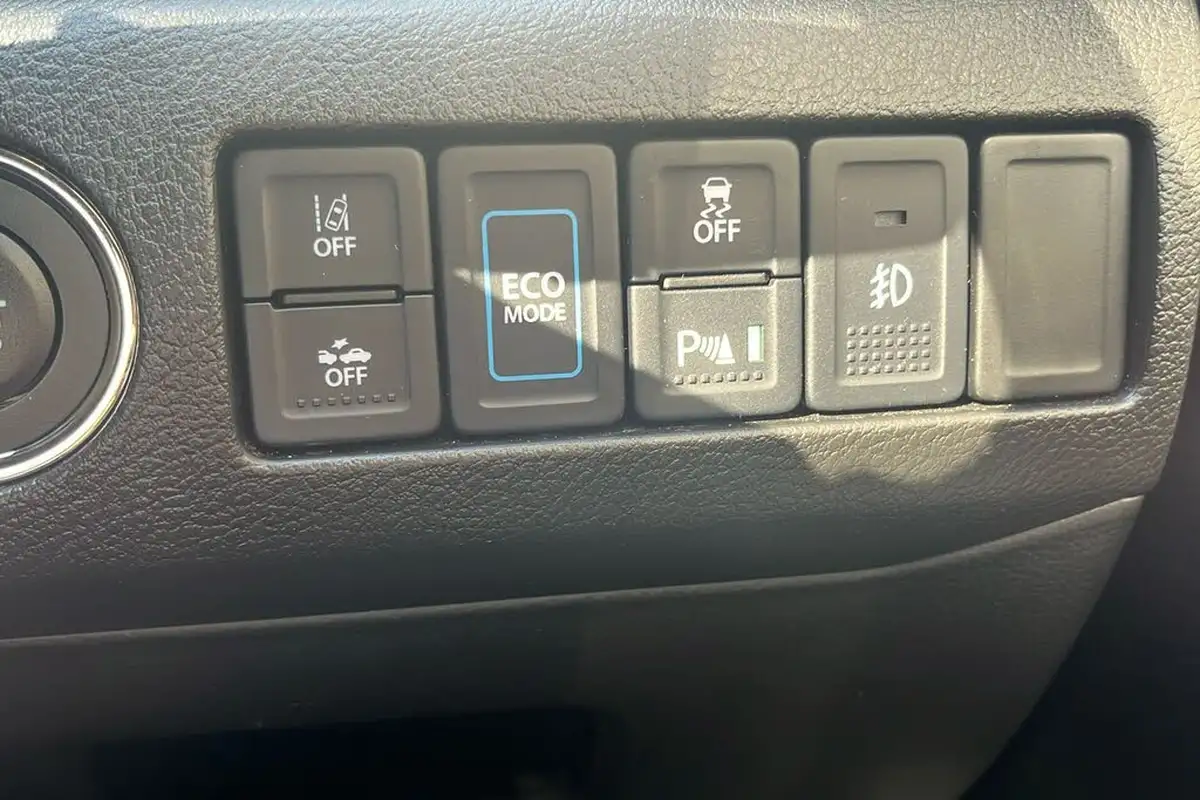 2023-suzuki-vitara-15-sz5-big-20