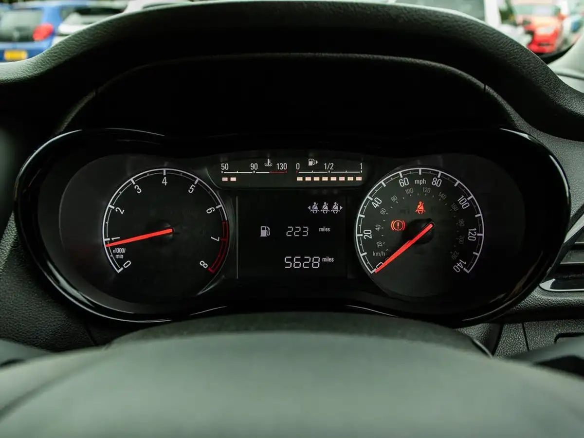 2019-vauxhall-viva-10i-se-ac-big-14