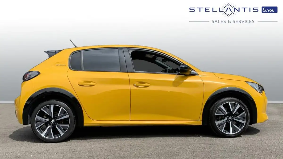 2020-peugeot-208-12-puretech-gt-line-130bhp-eat8-big-1