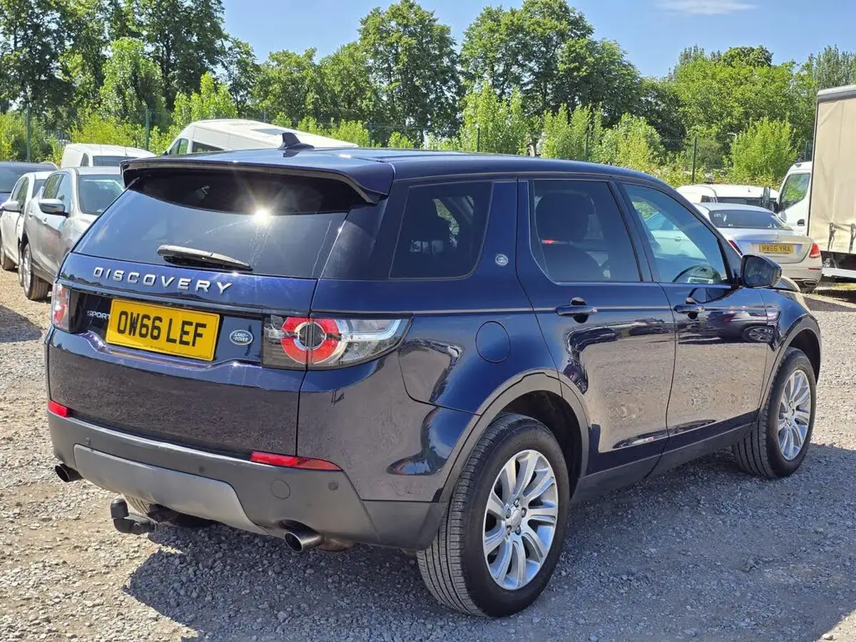 2017-land-rover-discovery-sport-20td4-se-tech-180ps-station-wagon-auto-big-17