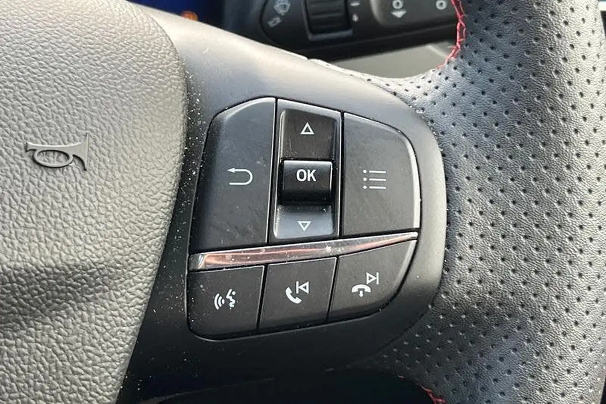 2024-ford-kuga-25t-st-line-edition-225ps-phev-big-28