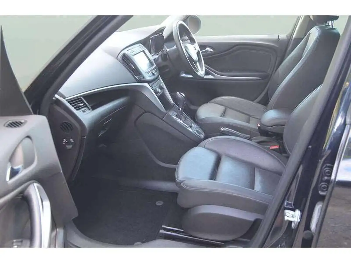 2017-vauxhall-zafira-tourer-14i-16v-turbo-sri-nav-auto-big-13